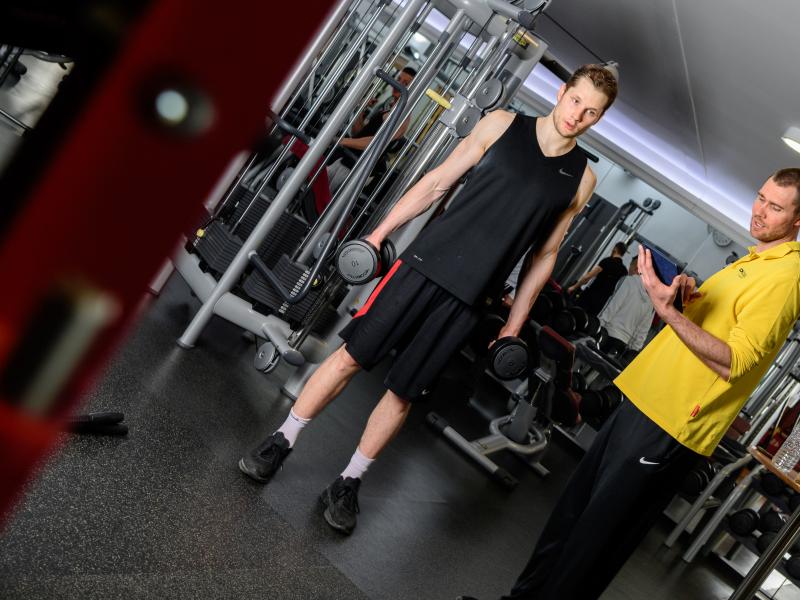 L&#039;entraînement aux poids libres